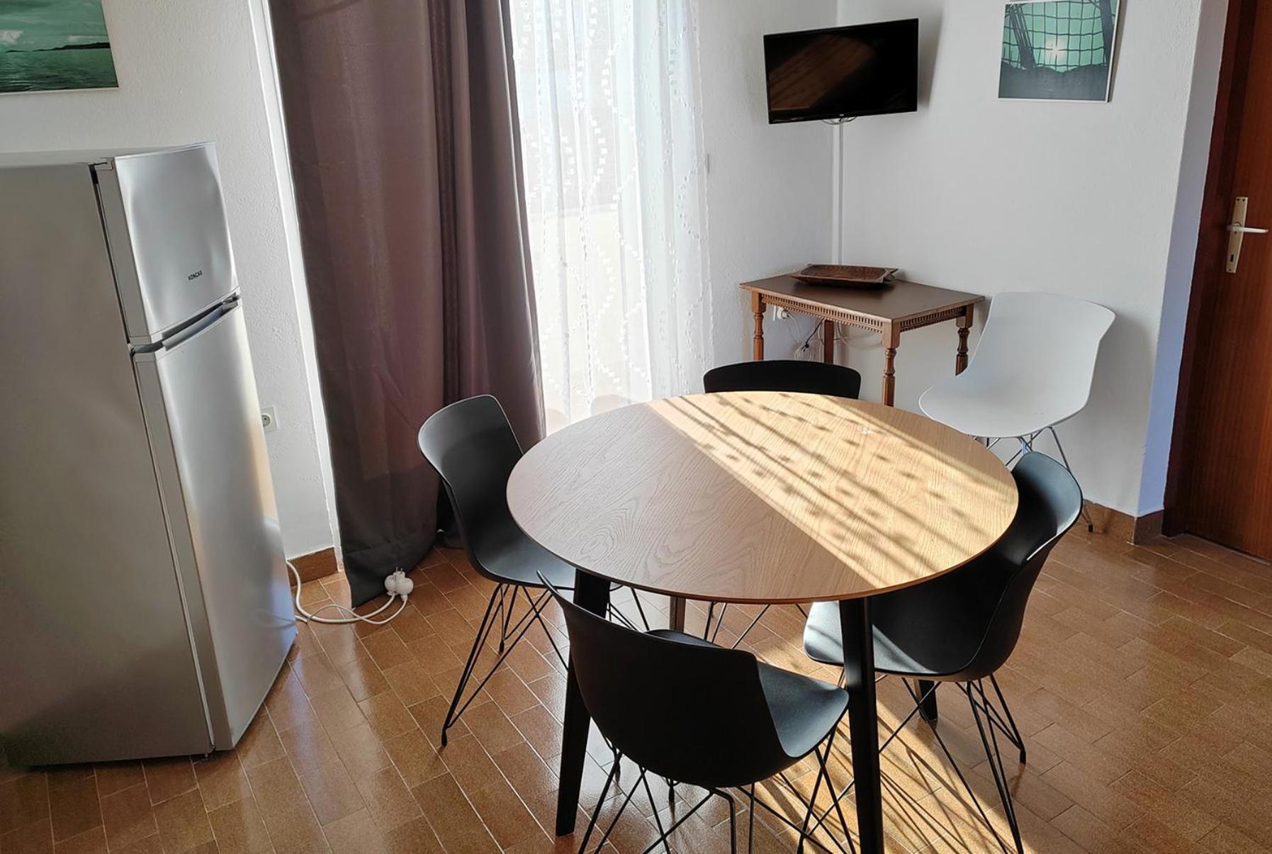 Apartments Lonic Kukljica Eksteriør billede
